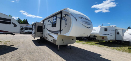 cruiser-333rl-2016-1