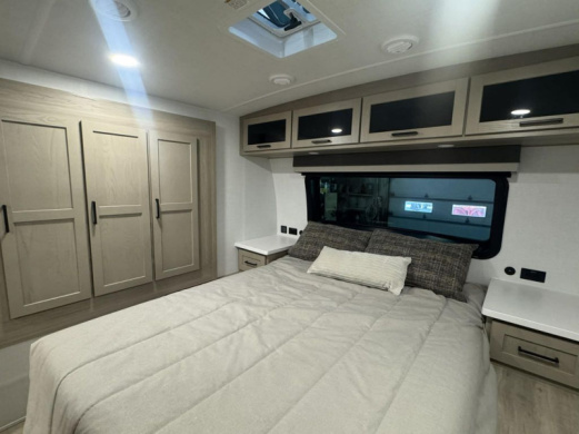 3705c197-8c3f-4eda-9bc1-40e70996c76f_-_1k_jpeg