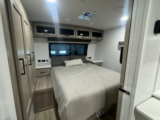 a398a722-5f9a-4e33-872a-eeb33dc03fa9_-_1k_jpeg