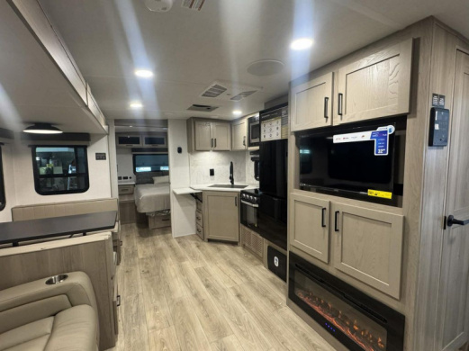 b757c615-d7c9-4935-ba9b-233e824a01ba_-_1k_jpeg